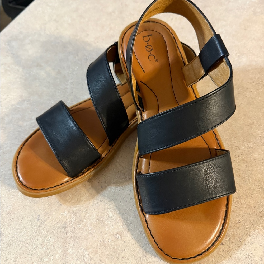 b.o.c. Kids Black and Tan Sandals